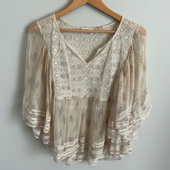 Anthro Meadow Rue Silk Crochet Lace Peasant Prairie Flutter Sleeve Blouse - Picture 4 of 7